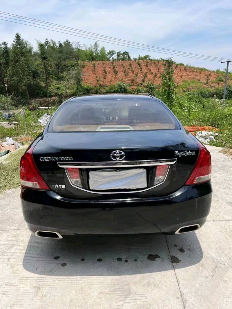 邯郸10年丰田皇冠9