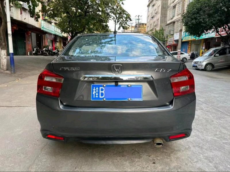 邢台14年本田锋范3