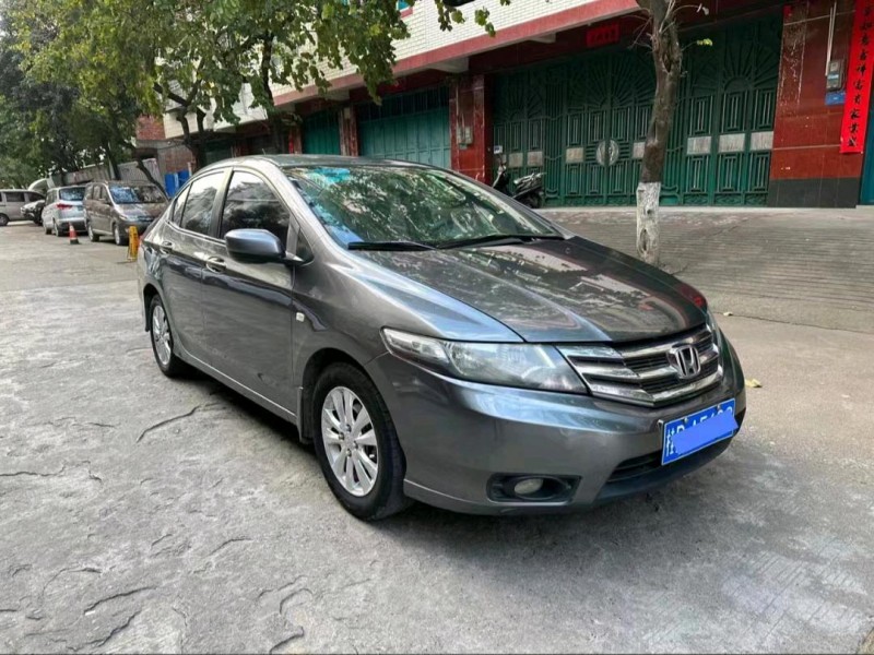 邢台14年本田锋范6