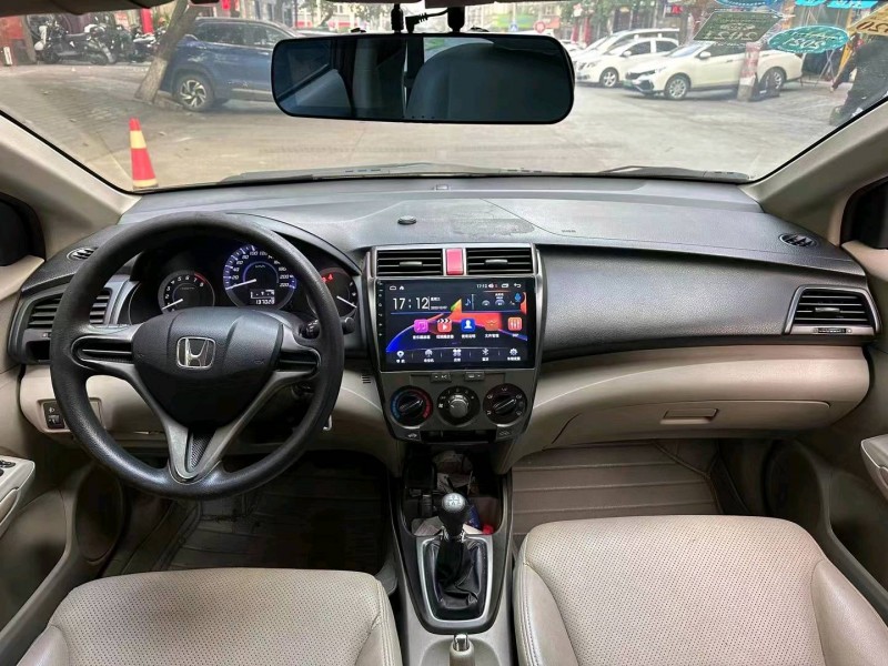 邢台14年本田锋范8