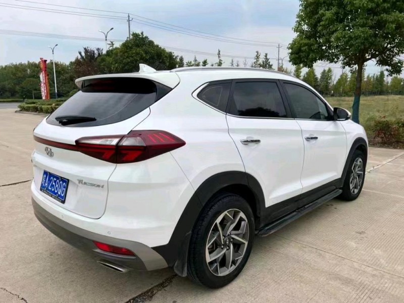 邯郸19年现代途胜5