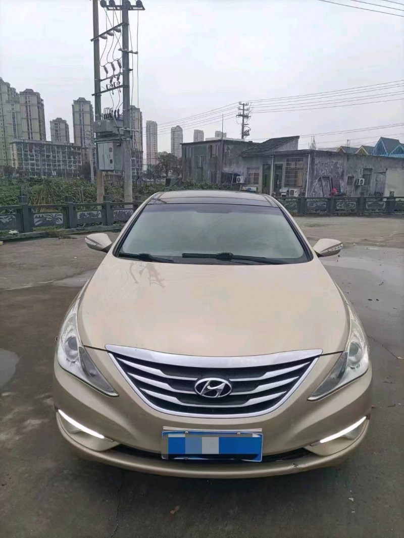 邯郸13年现代索纳塔八1