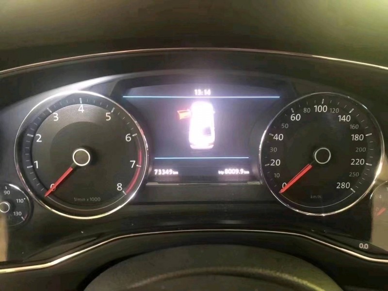 邯郸18年大众辉昂3