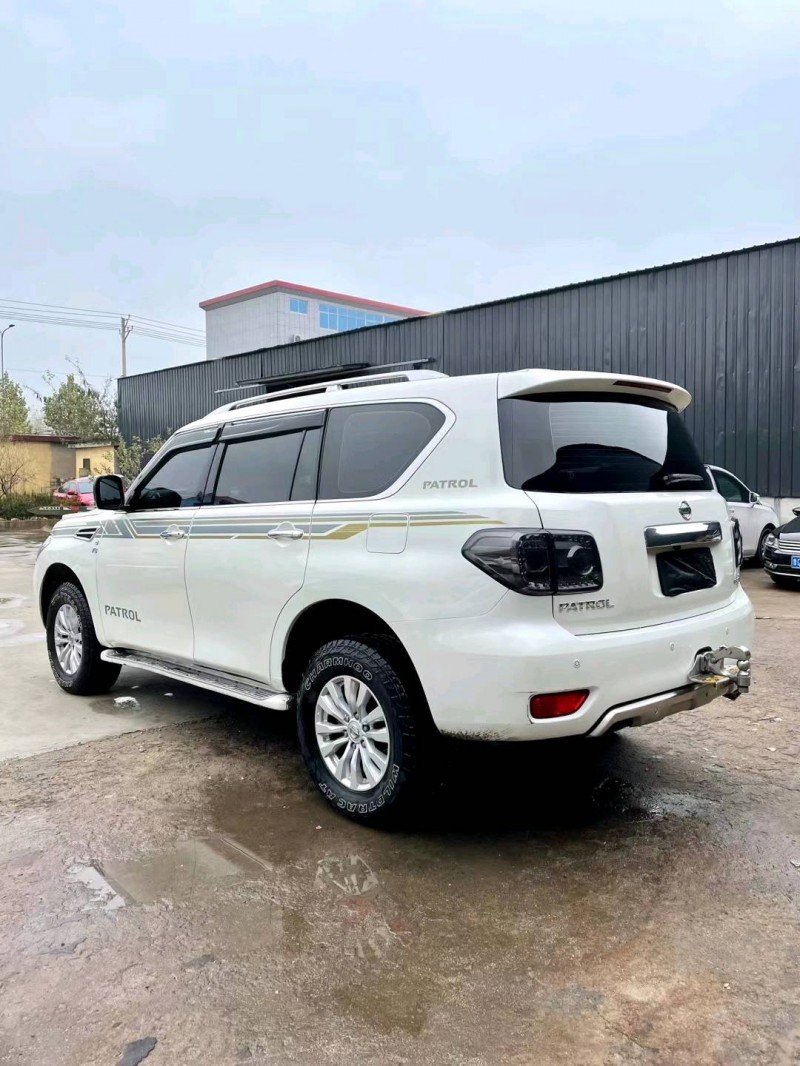 临沂18年日产途乐1