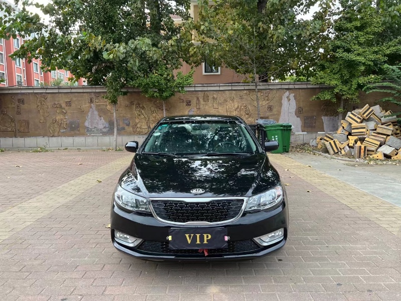 青岛14年起亚福瑞迪1