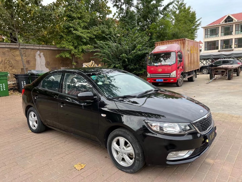 青岛14年起亚福瑞迪4