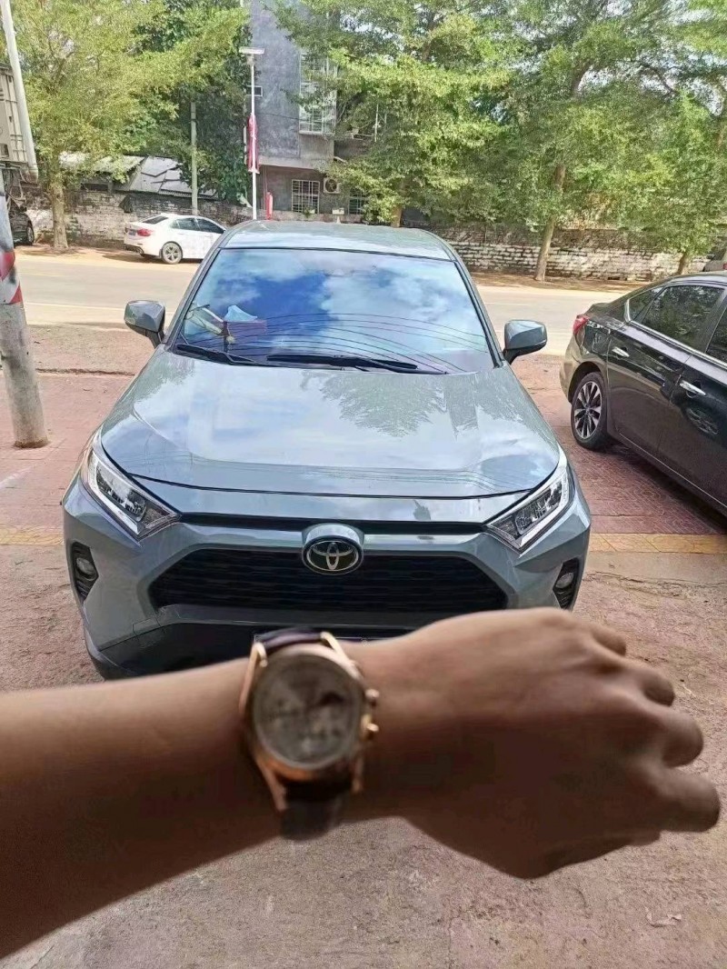 邯郸20年丰田RAV4荣放1