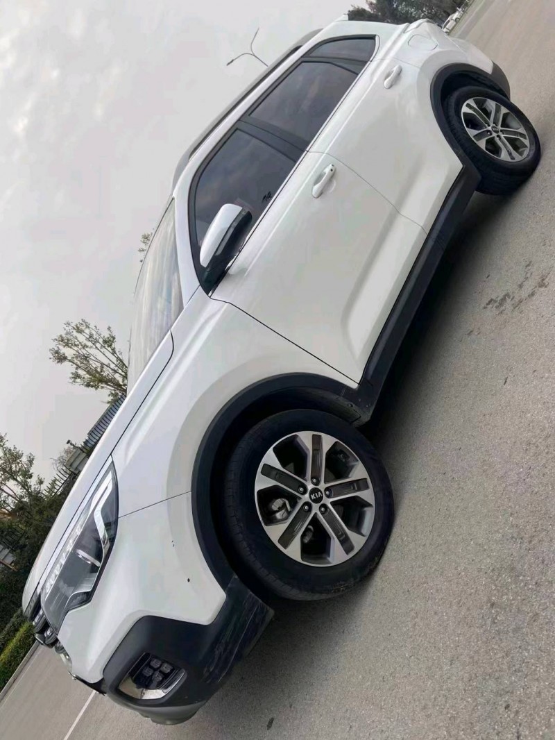 邯郸18年起亚智跑3