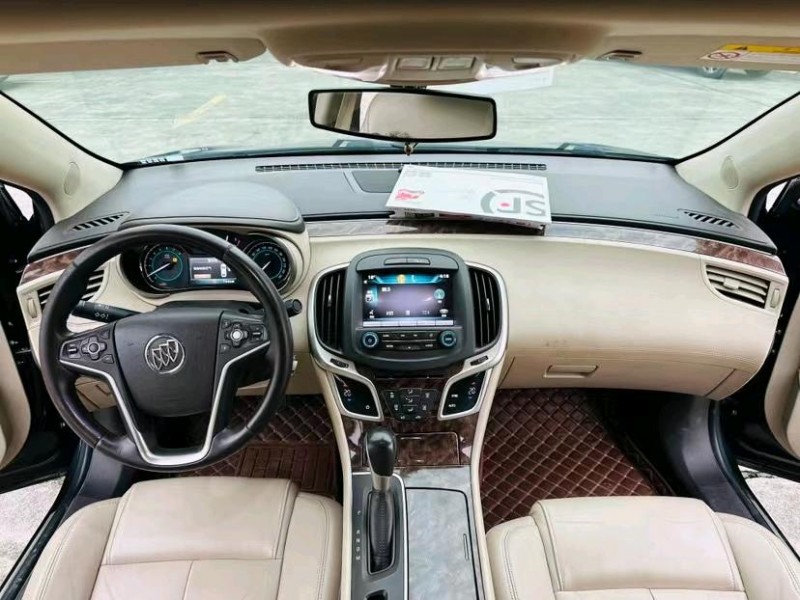 东莞15年别克君越5