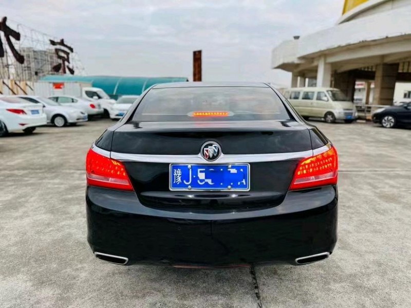 东莞15年别克君越9