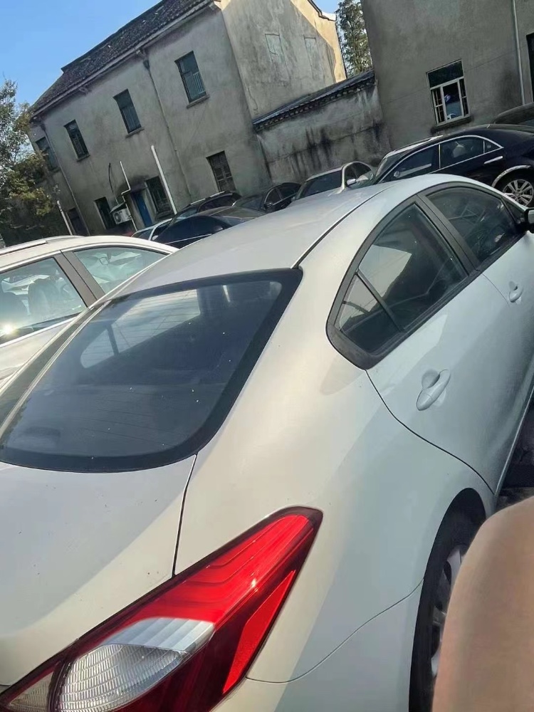 嘉兴16年起亚K23