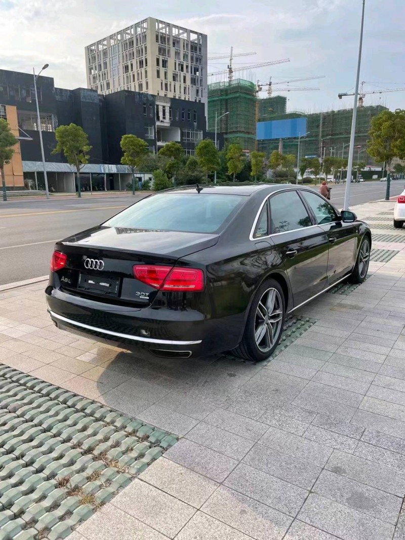 徐州12年奥迪A8L4