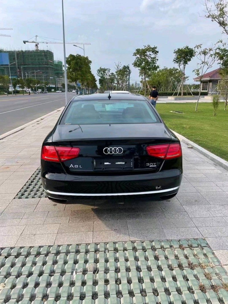 徐州12年奥迪A8L9