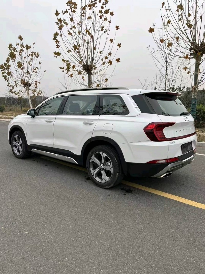 徐州22年现代新胜达4