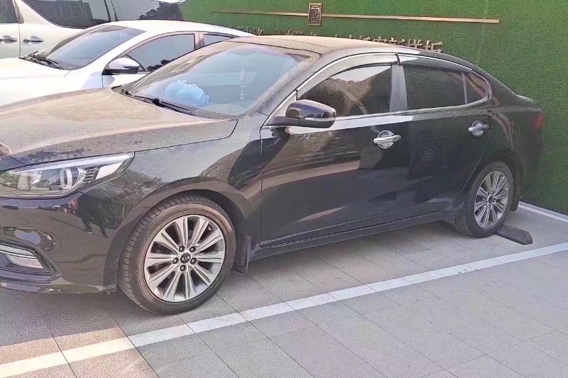 东营15年起亚K42