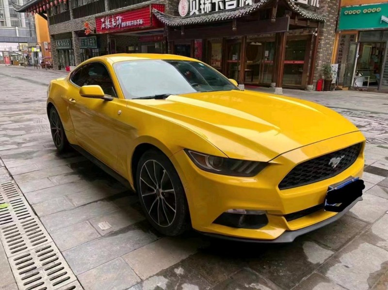 成都15年福特野马2