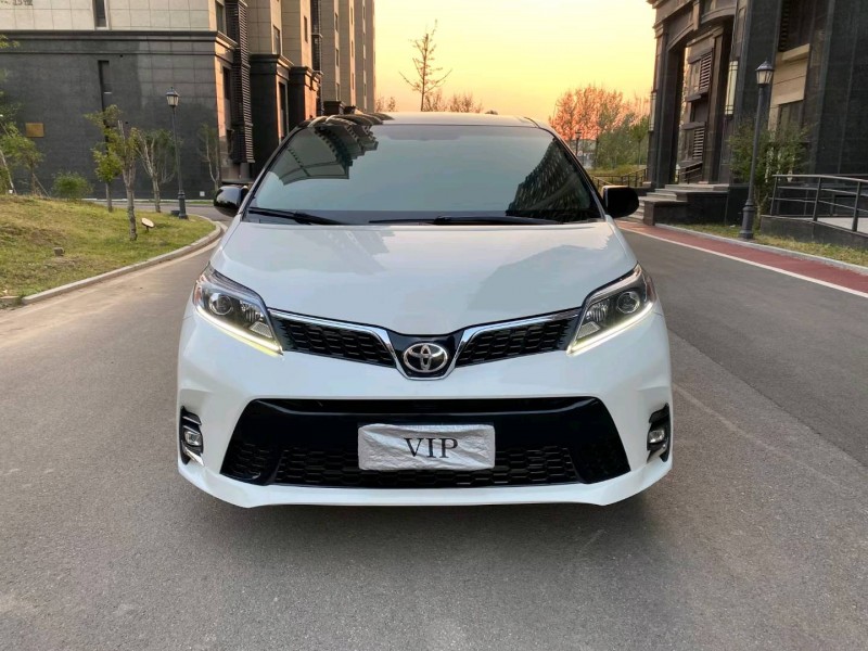 廊坊12年丰田塞纳1