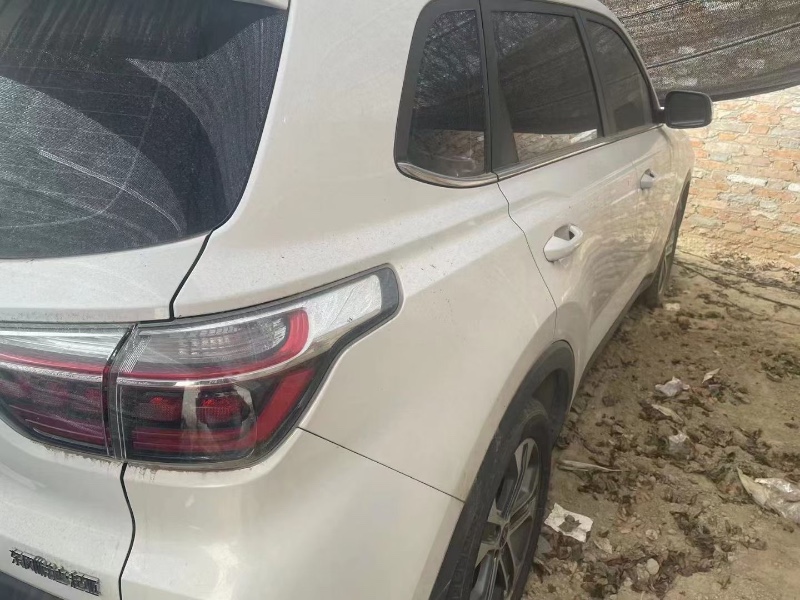 保定21年起亚智跑4