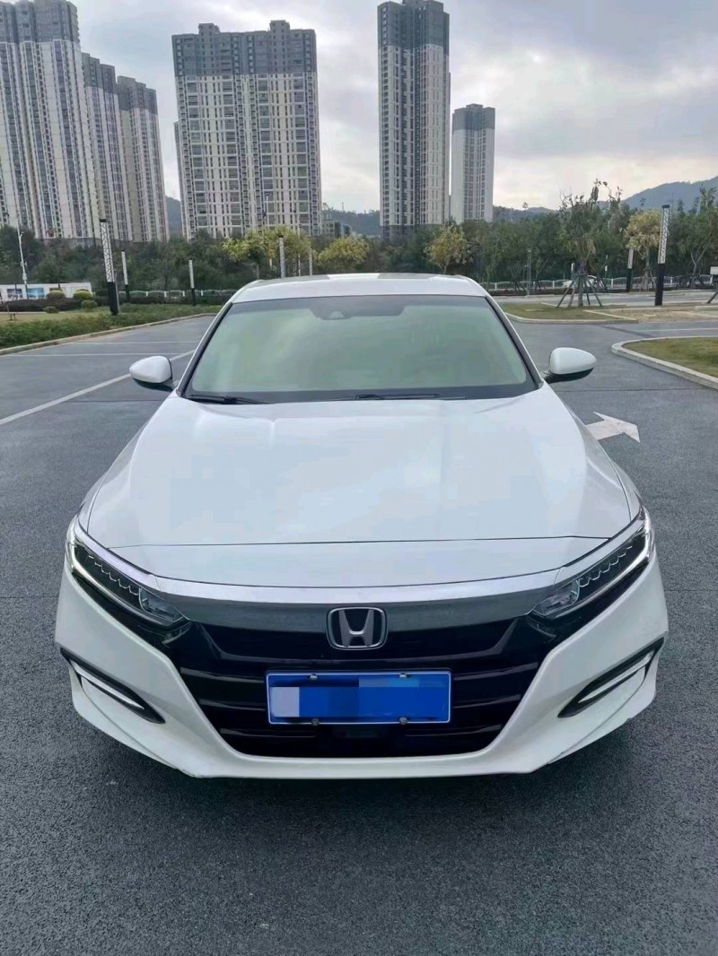 三明19年本田雅阁1