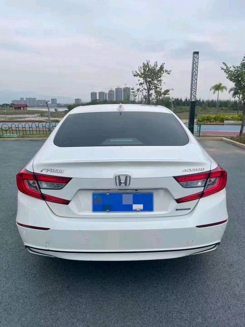 三明19年本田雅阁2