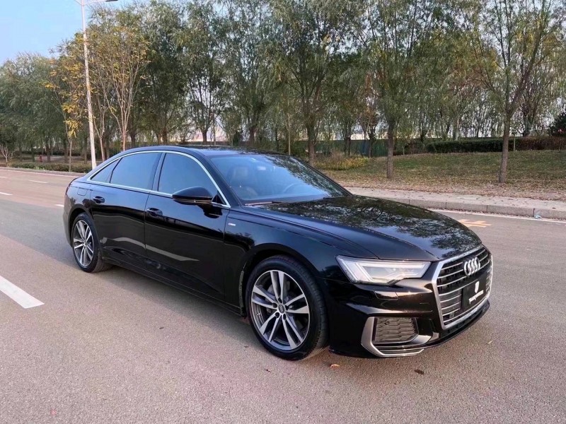 北京21年奥迪A6L3