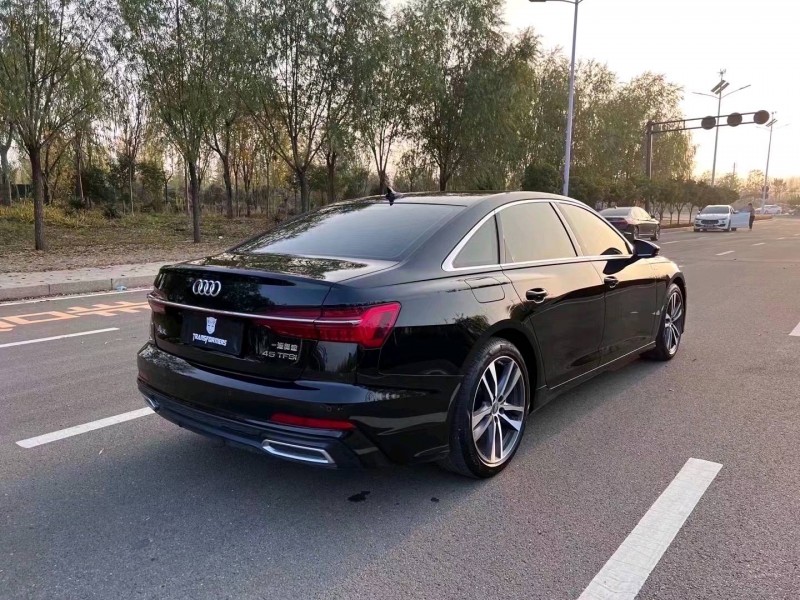 北京21年奥迪A6L5