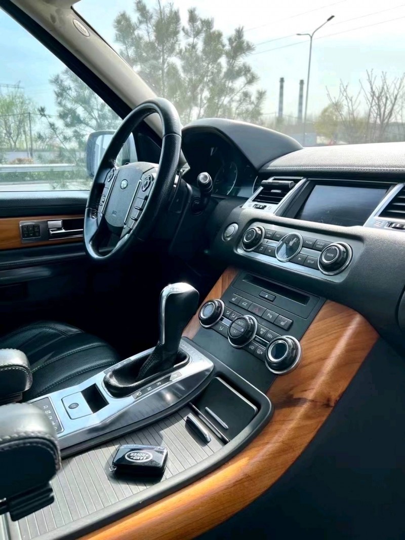 临沂13年路虎揽胜运动4