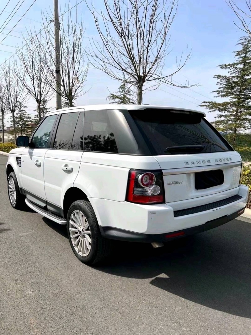 临沂13年路虎揽胜运动8