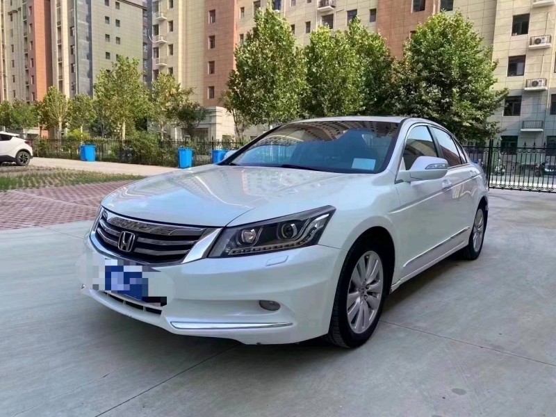 保定13年本田雅阁8