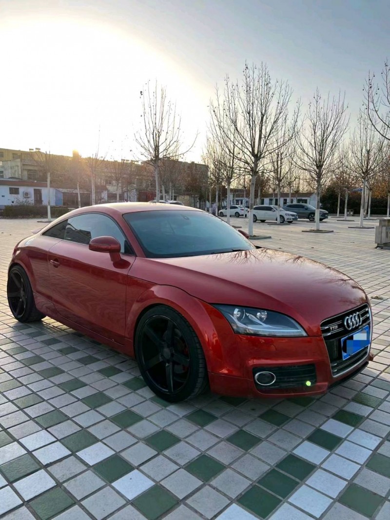 北京13年奥迪TT8