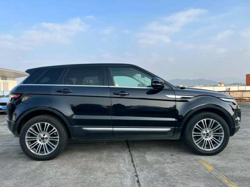 东莞12年路虎极光2