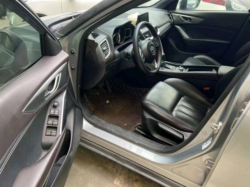 三明17年马自达CX-45