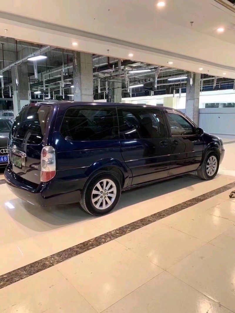 枣庄17年别克GL86