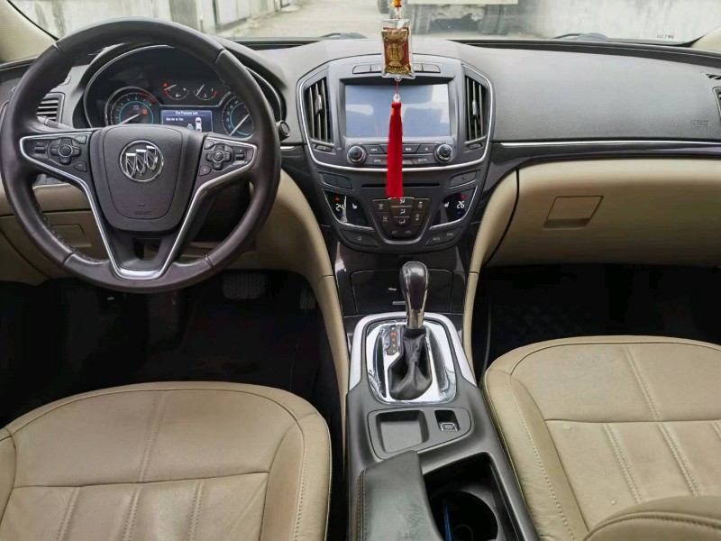 徐州14年别克君威5