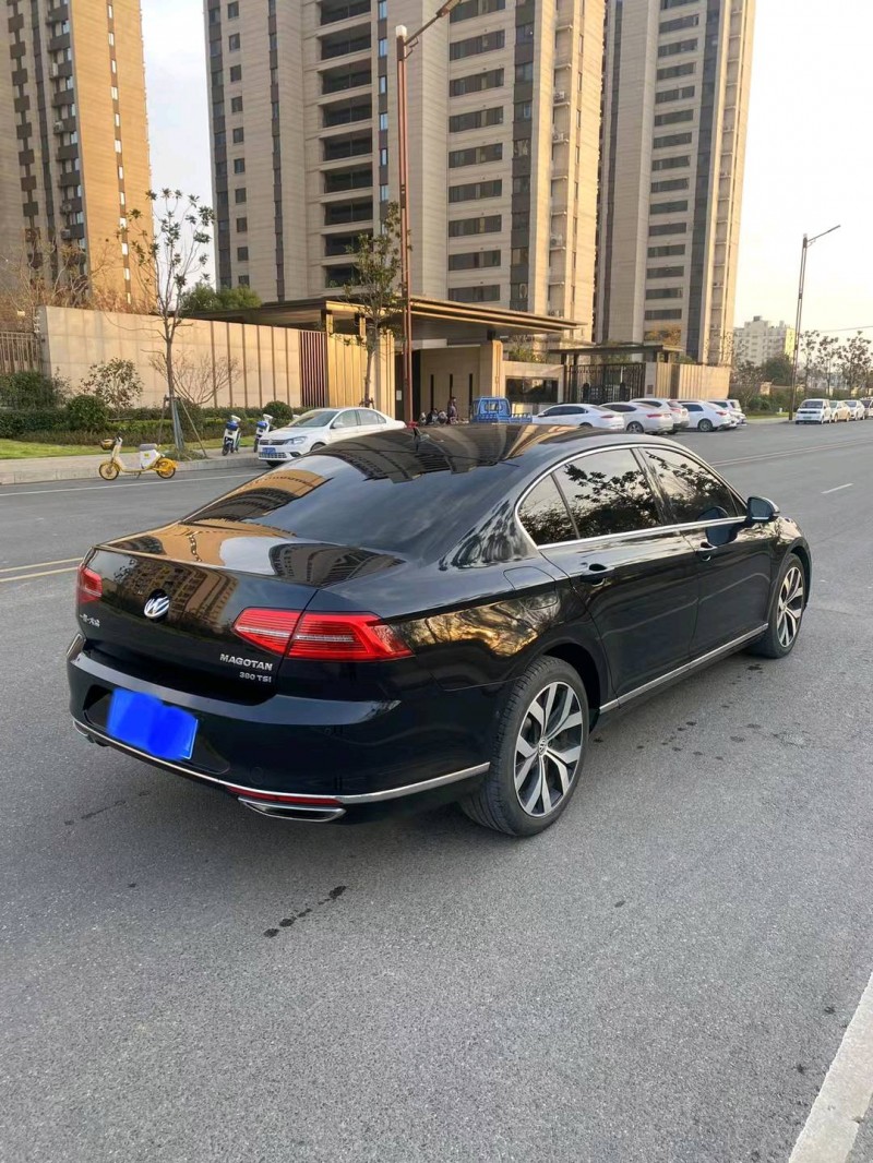 淮南17年大众迈腾4