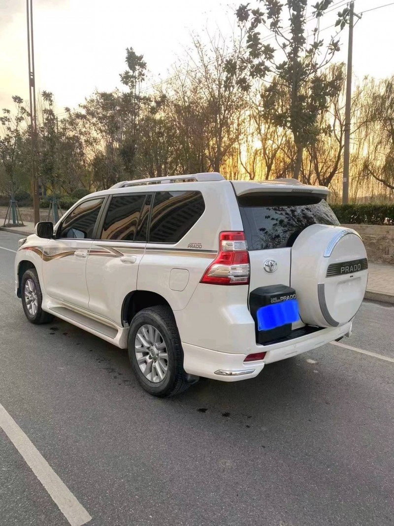 淮南16年丰田普拉多6