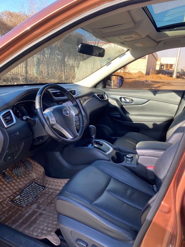 沈阳14年日产奇骏6