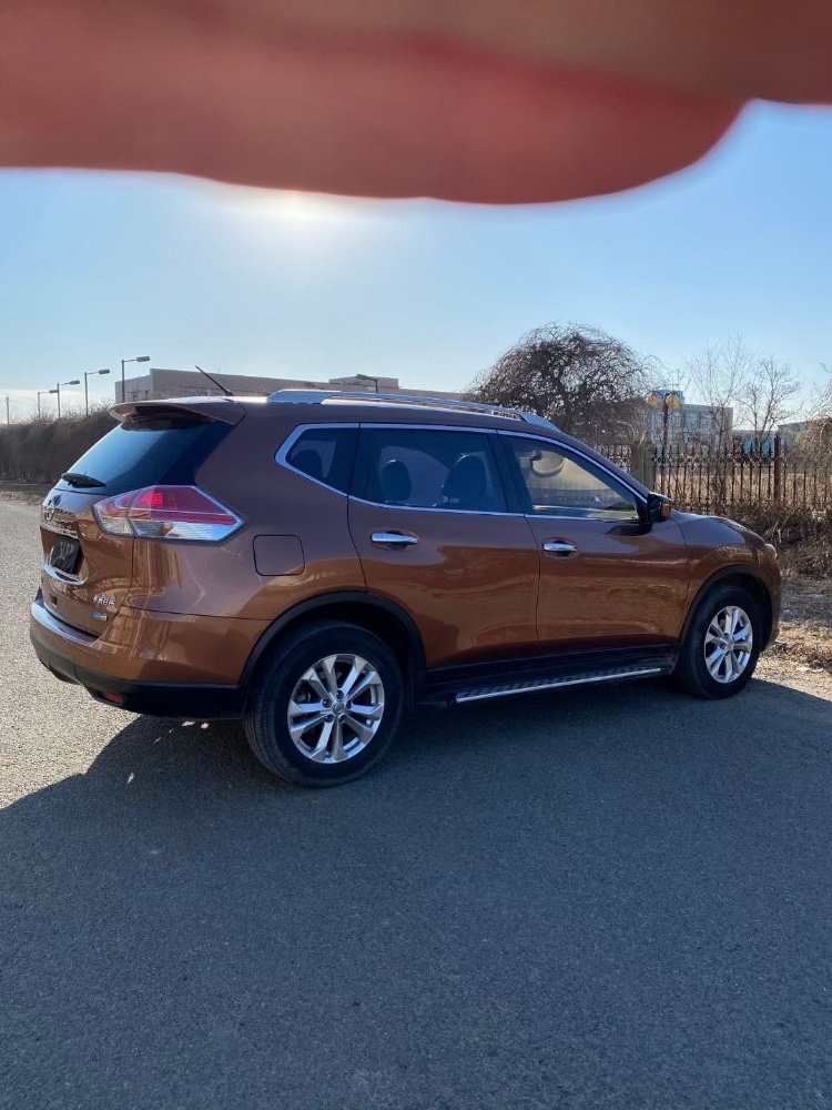 沈阳14年日产奇骏7