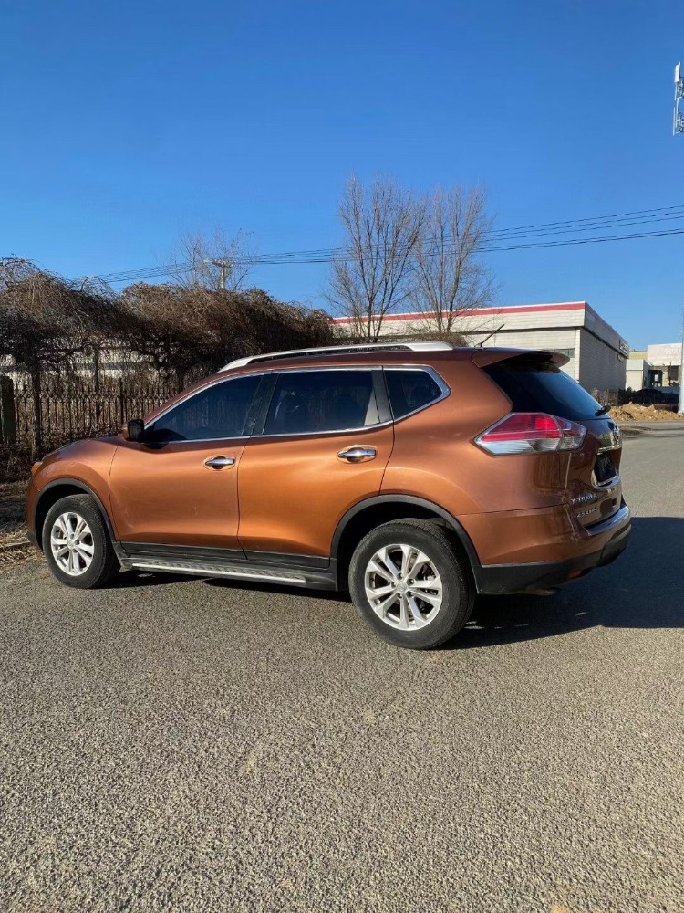 沈阳14年日产奇骏8