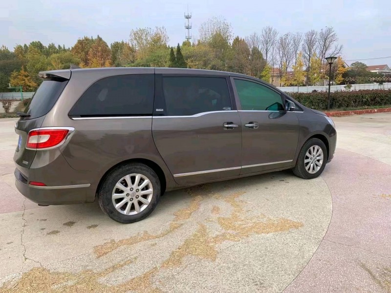 枣庄12年别克GL89