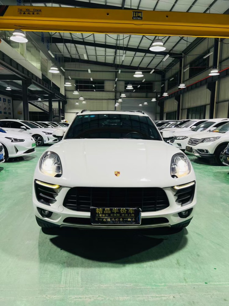 东莞17年保时捷Macan1