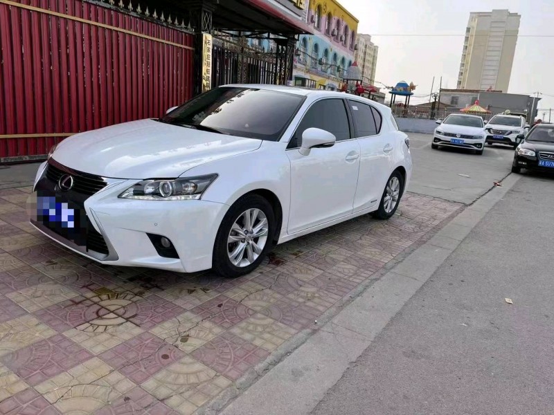 保定17年雷克萨斯CT2