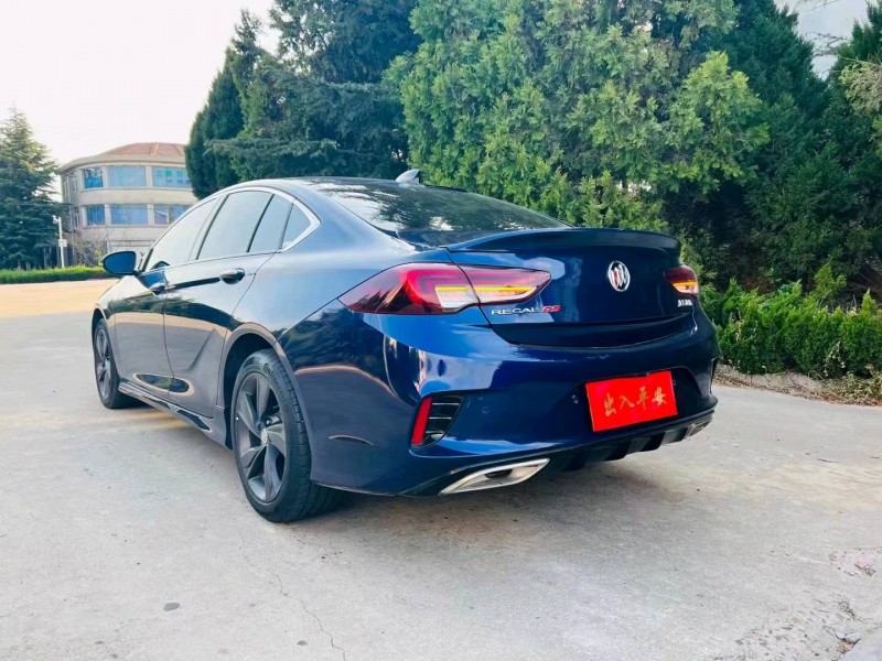 烟台21年别克君威8