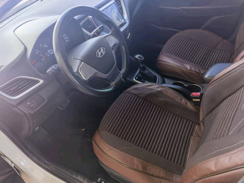 保定17年现代瑞纳6