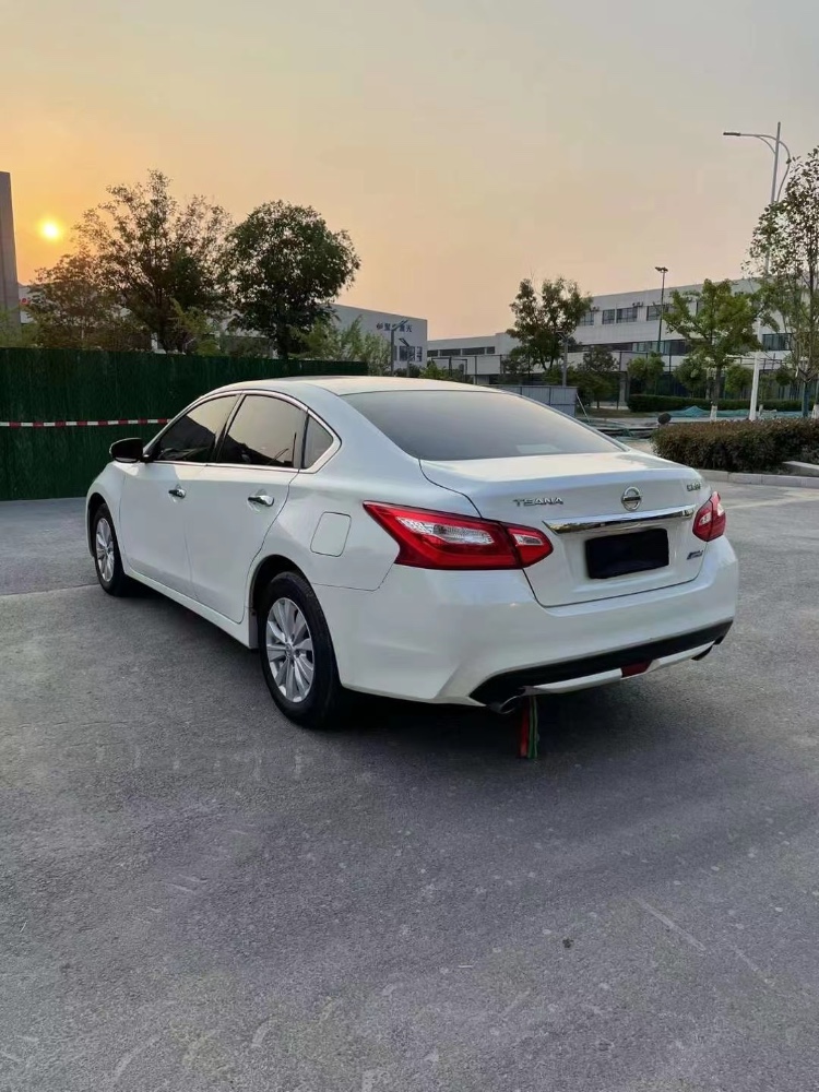 徐州18年日产天籁3