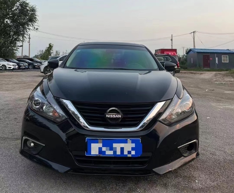 北京17年日产天籁1