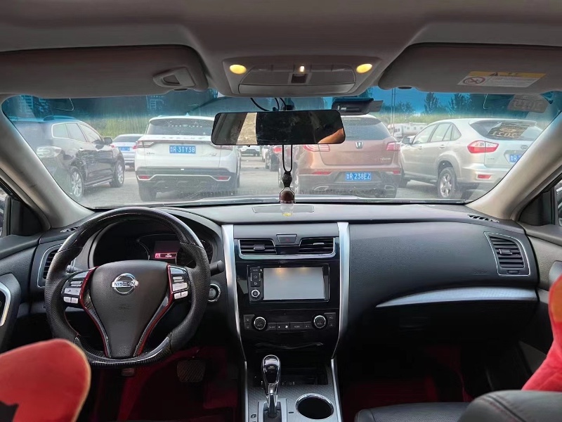 北京17年日产天籁7