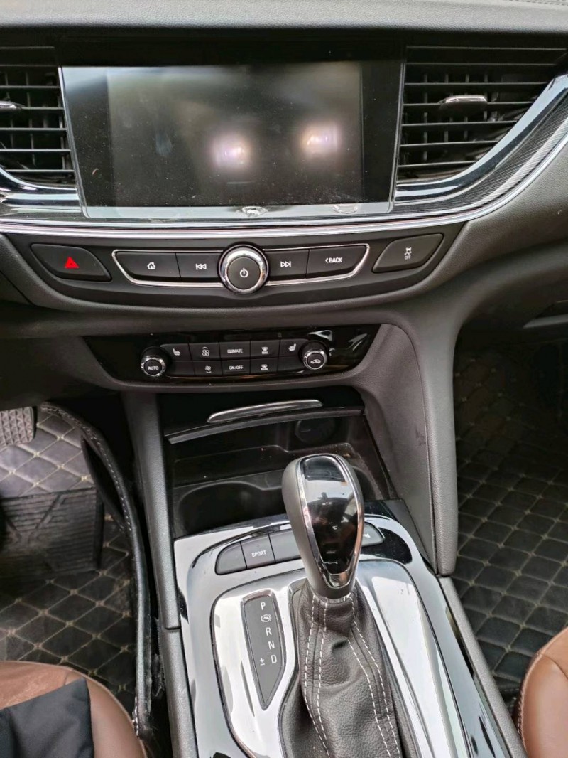 聊城19年别克君威5