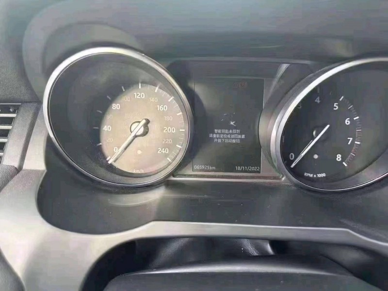 东营17年路虎极光2