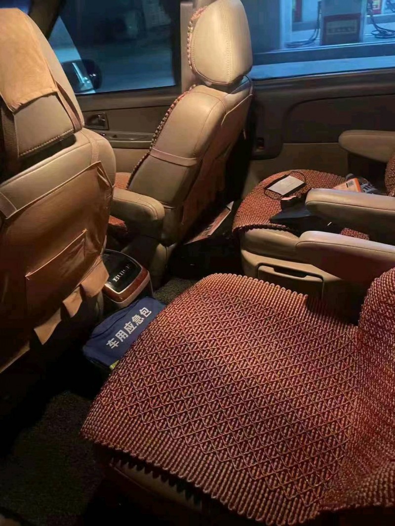 济宁13年别克GL86